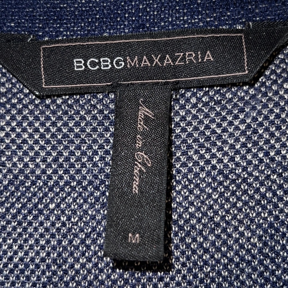 BCBGMaxAzria Blue and White Patterned Fabric - Picture 3 of 3